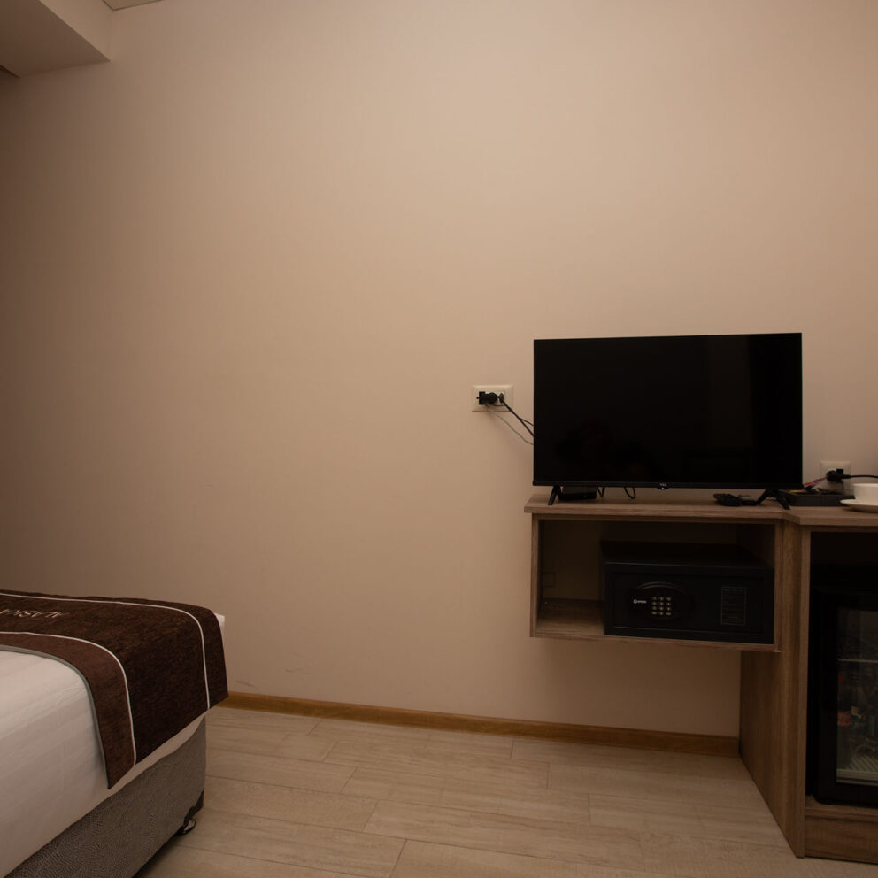 Tv in Junior room