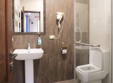 Bathroom in Alaska Resort & Hotel in Armenia