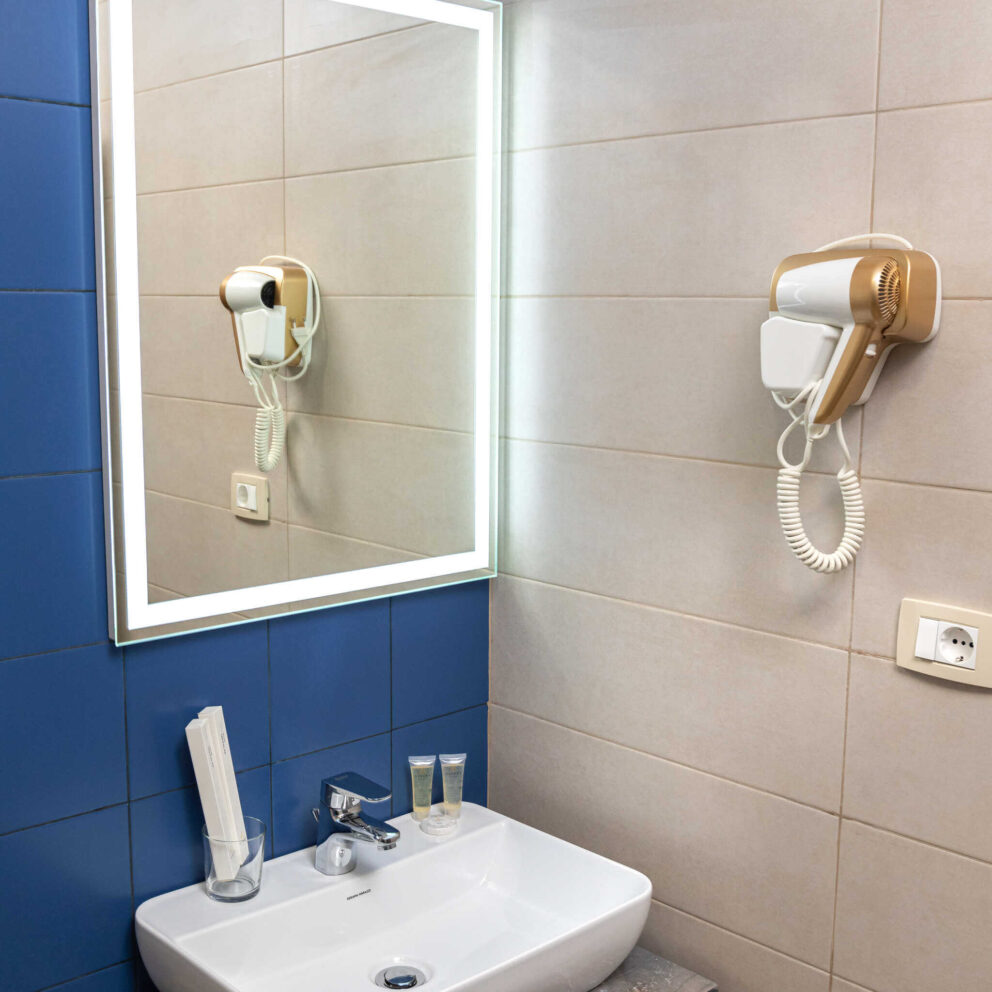 Bath accessories