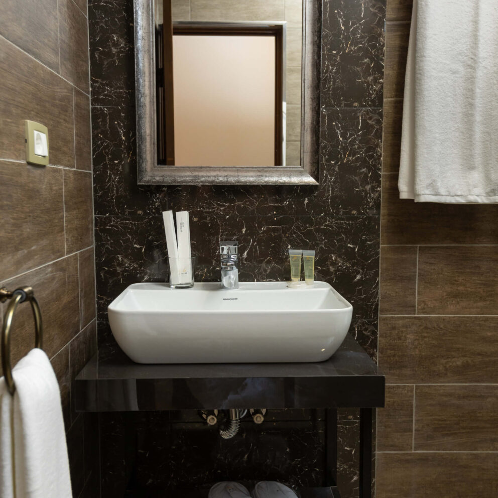 Alaska resort bathrooms