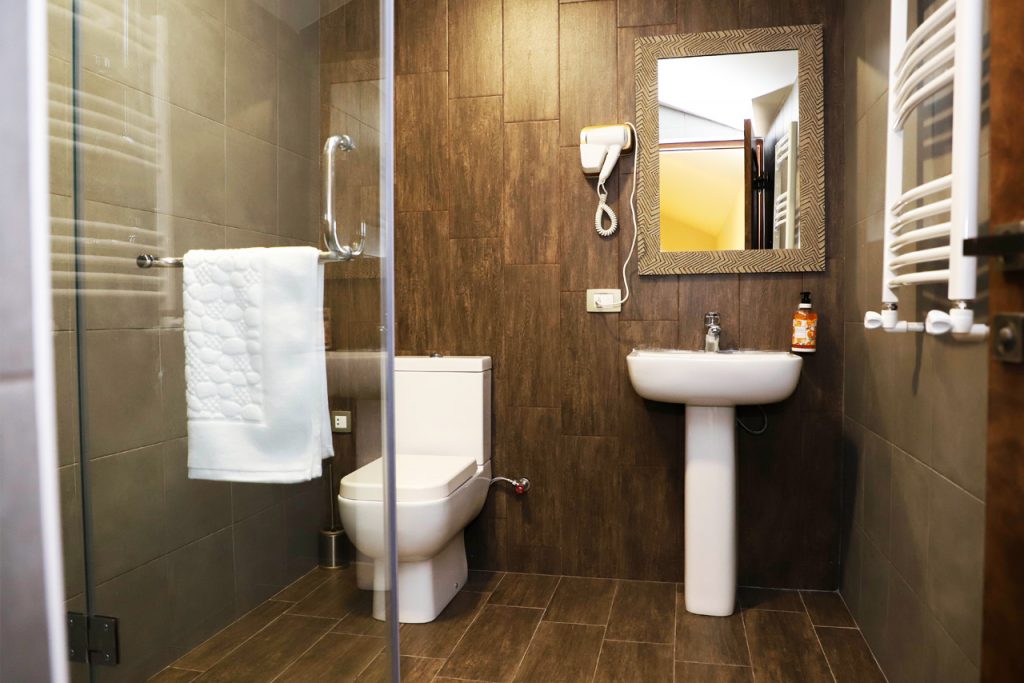 Cottage Bathroom
