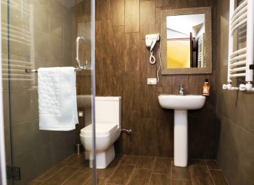 Cottage Bathroom