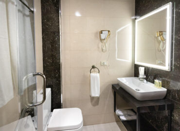 bathroom of Alaska Resort
