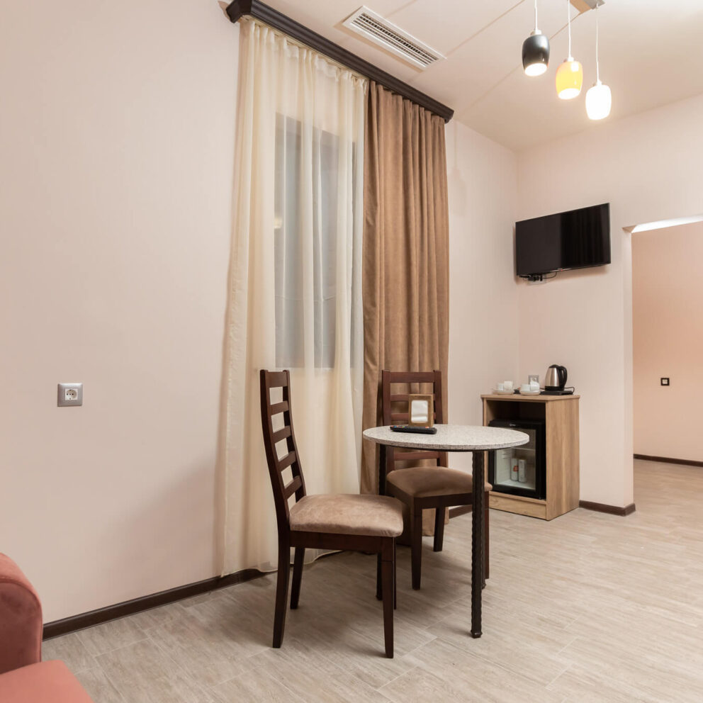 sitting area in superior room - Alaska Resort