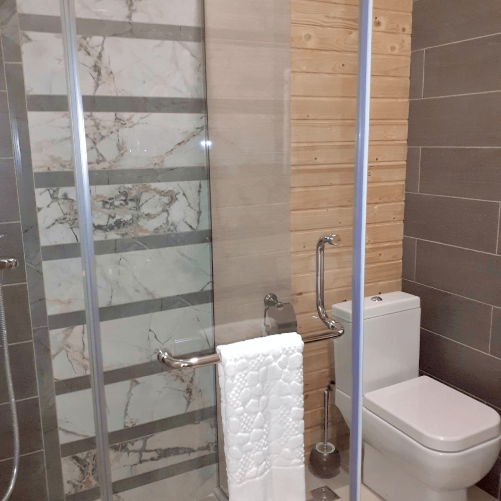 bathroom of twin room